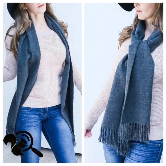 Scarf - Picture 3 of 8